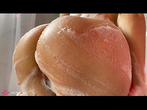❤️ Brunette Masturbates Pussy b'vibratur għal orga intens fid-doċċa ❌ Porn biss lilna mt.prendiporno.ru ﹏