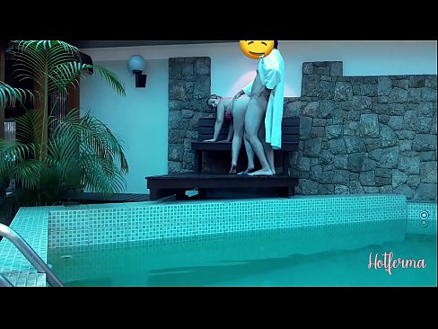 ❤️ Boss jistieden maid għall-pool, iżda ma setgħetx tirreżisti sħun ❌ Porn biss lilna mt.prendiporno.ru ﹏